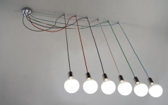 http://www.ambilight3d.hu/files/image/vesoi/fuggesztett_lampak/idea/idea_design_lampade_13.jpg